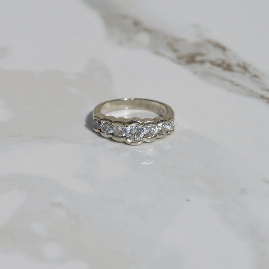 Estate 7 Diamond Band Sz 5 1/2 14k