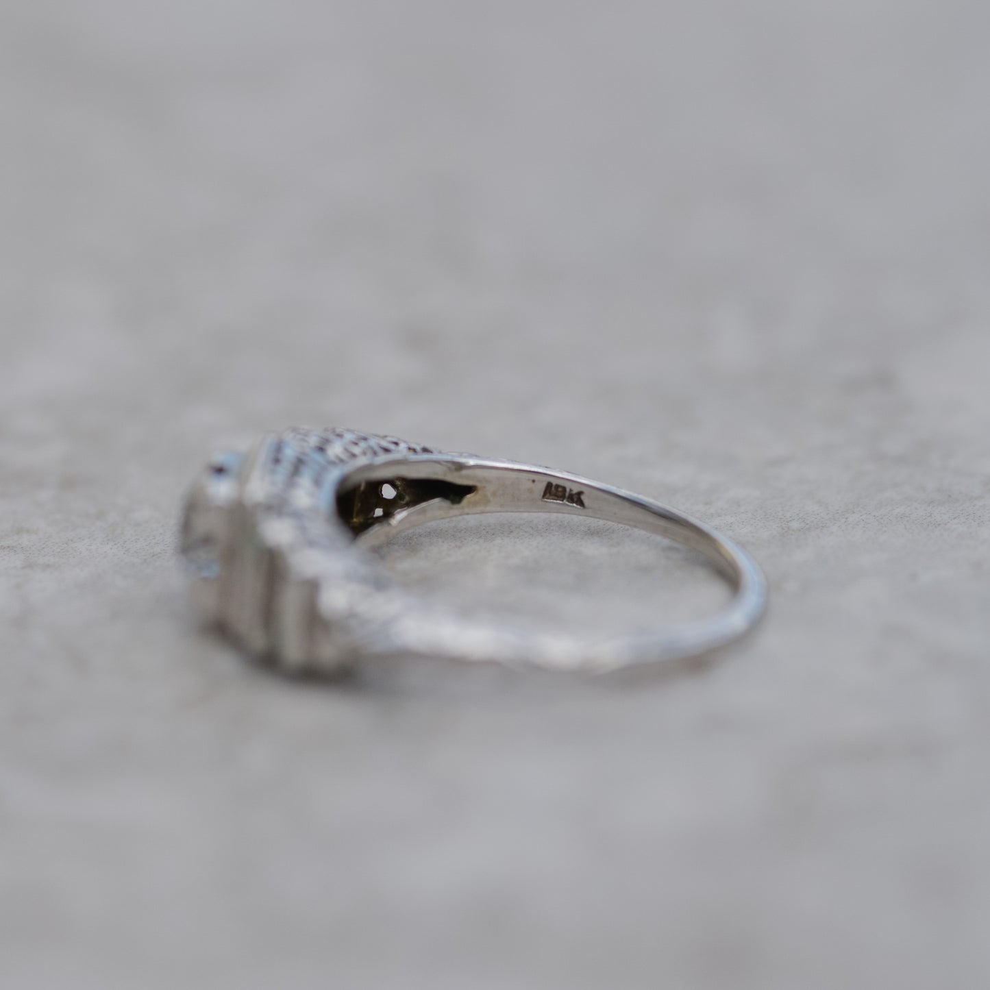 Art Deco 0.6 ct Diamond and Emerald Ring