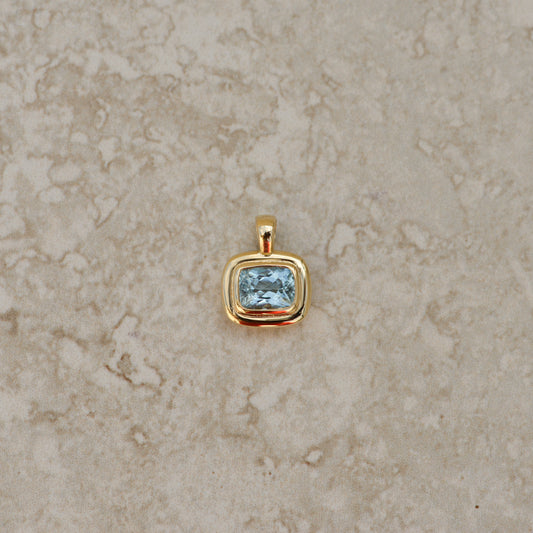 09: Bubble Bezel pendant, aquamarine