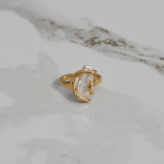 Vintage Baroque Pearl Ring