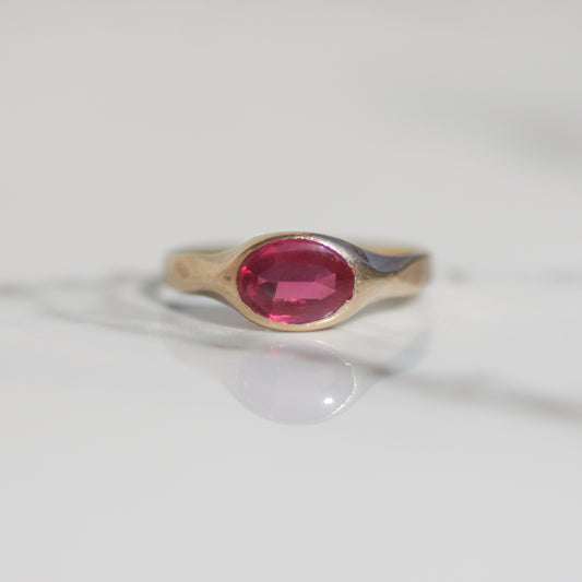 Vintage Buff Top Synthetic Ruby Ring Sz 8 1/8 14k