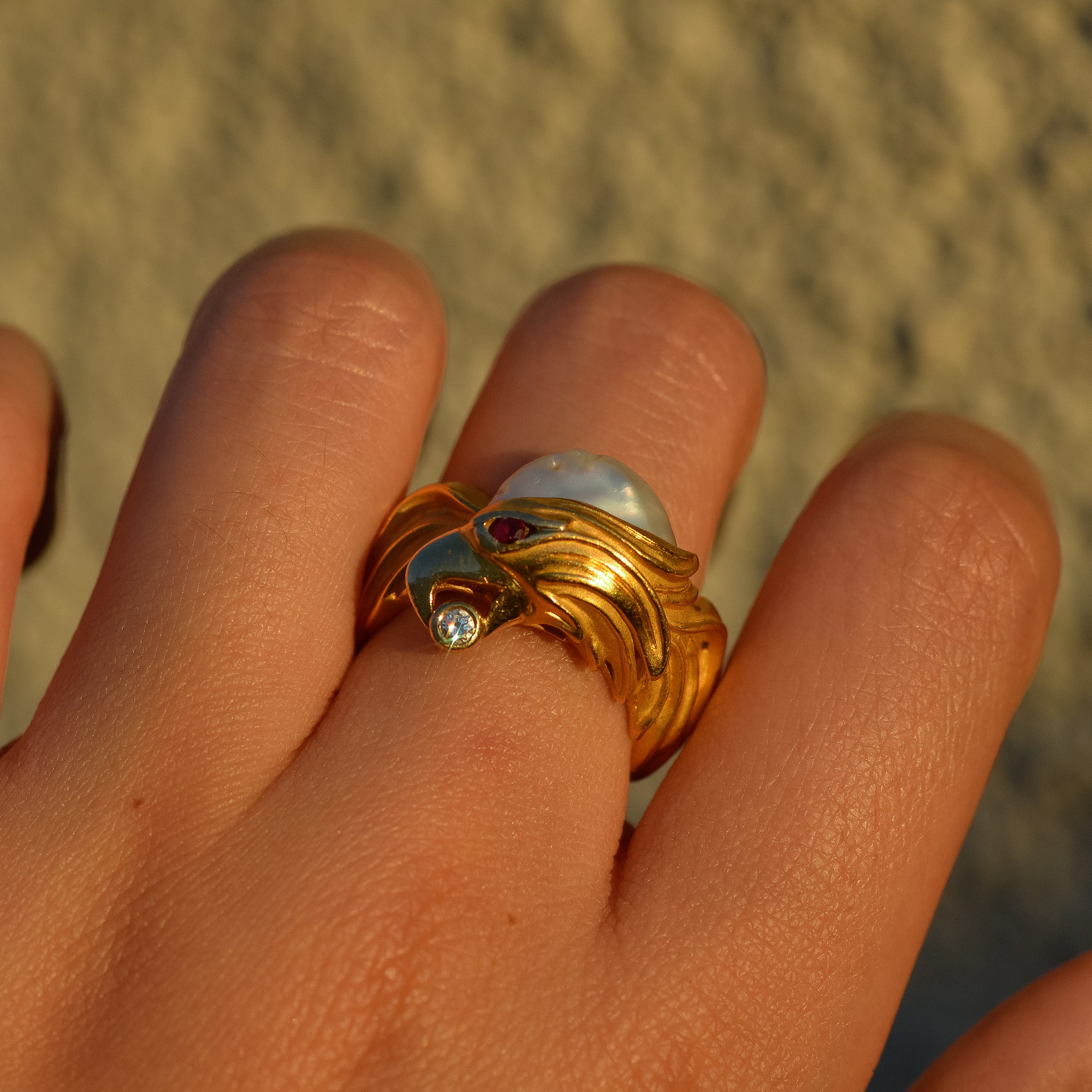 Vintage Carrera y Carrera Eagle Ring – molimo - Main Image