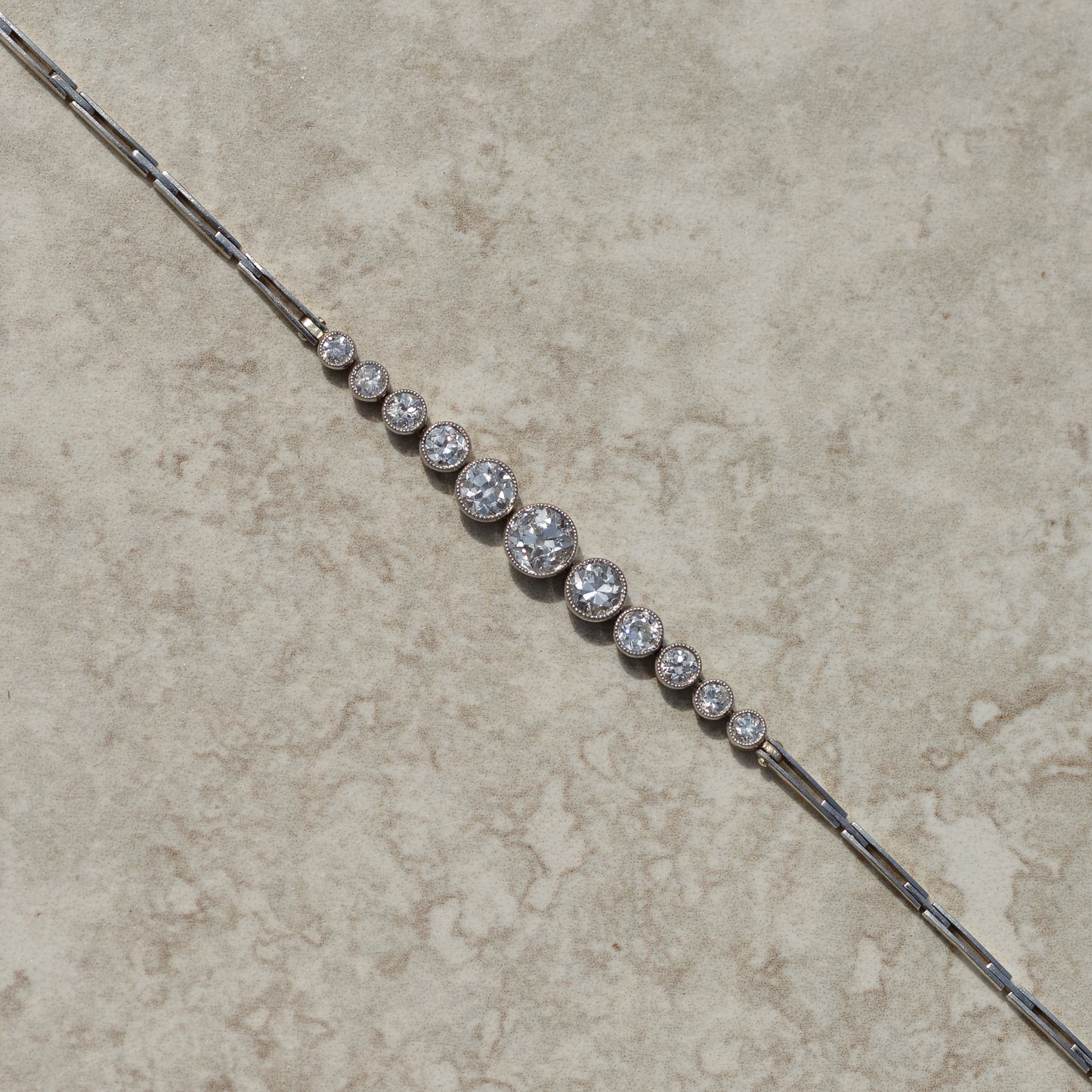 Art Deco Tapered 1.47 ct Diamond Bracelet