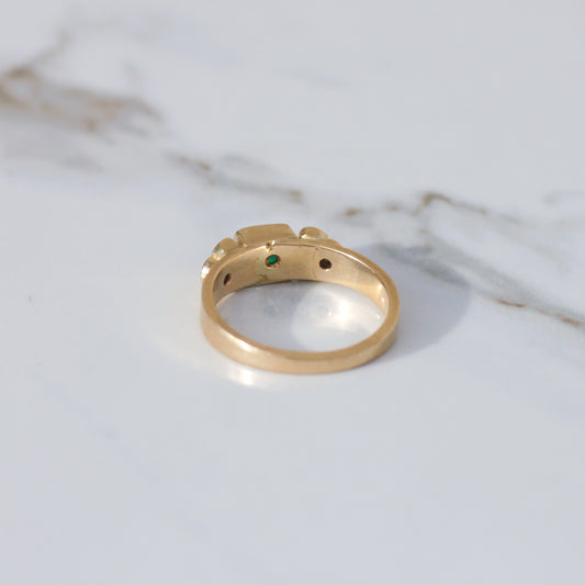 Vintage Diamond and Emerald Ring Sz 6 1/2 14k