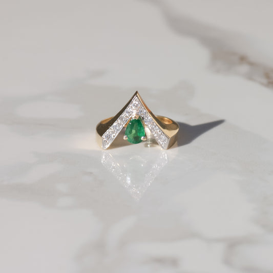 Vintage Diamond and Emerald Chevron Ring Sz 5 1/2 14k