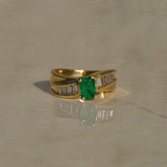 Vintage Emerald & Diamond Baguette Ring