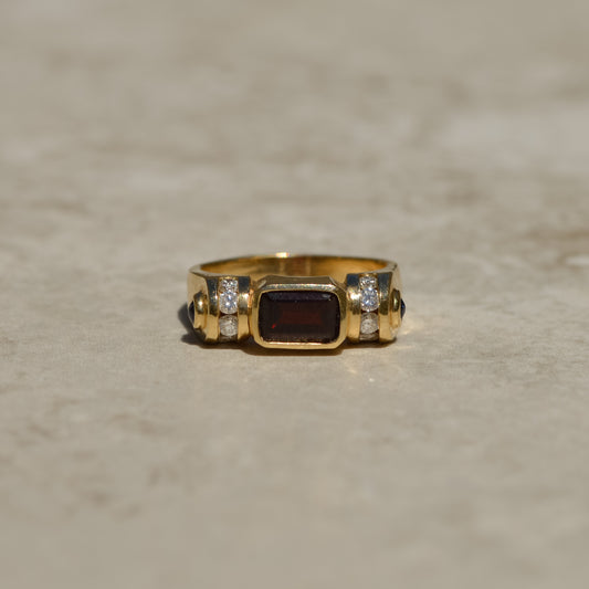 Vintage Garnet and Diamond Ring