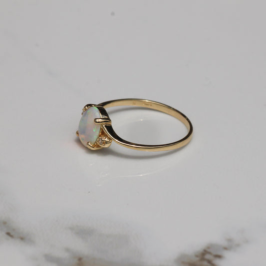 Vintage Opal and Diamond Ring Sz 6 3/4 14k
