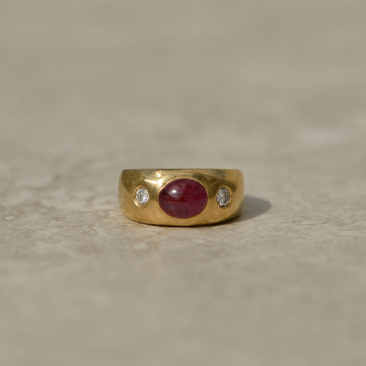 Vintage Ruby Cabochon & Diamond Ring