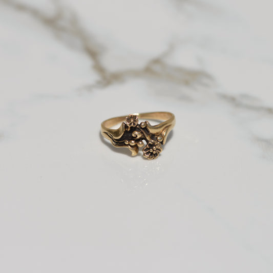 Vintage Floral Ring