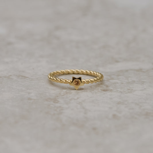 04: Token Twisted Stacking Rings