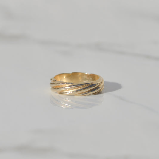 Vintage Twisted Wide Band