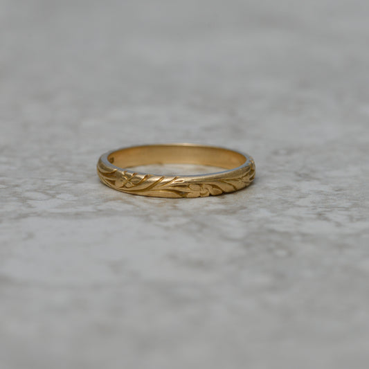 Vintage Floral Carved Band