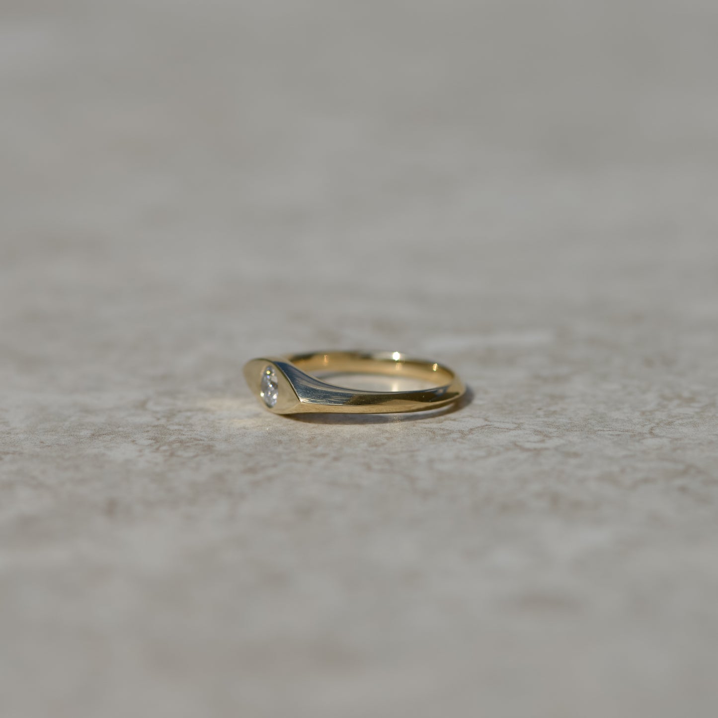 02: Diamond Eye Signet, large