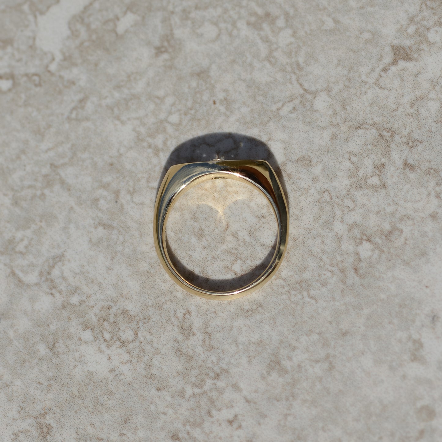 02: Diamond Eye Signet, large