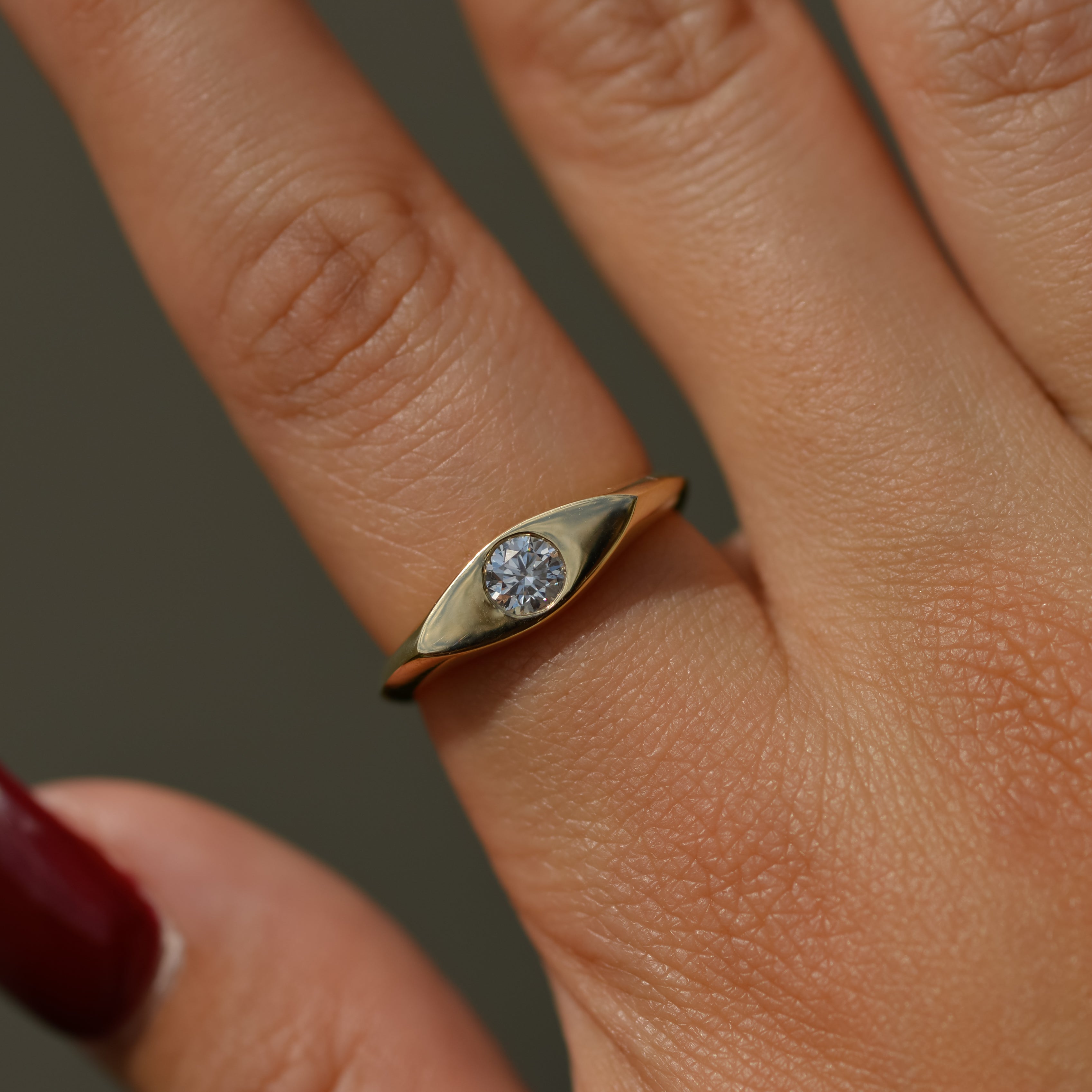 Large Diamond Eye Signet