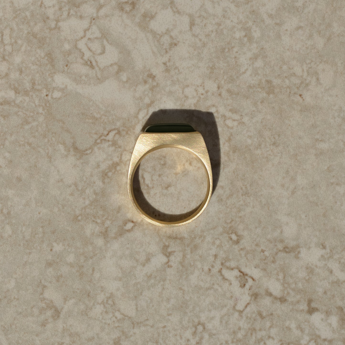 03: Bar Signet, jadeite