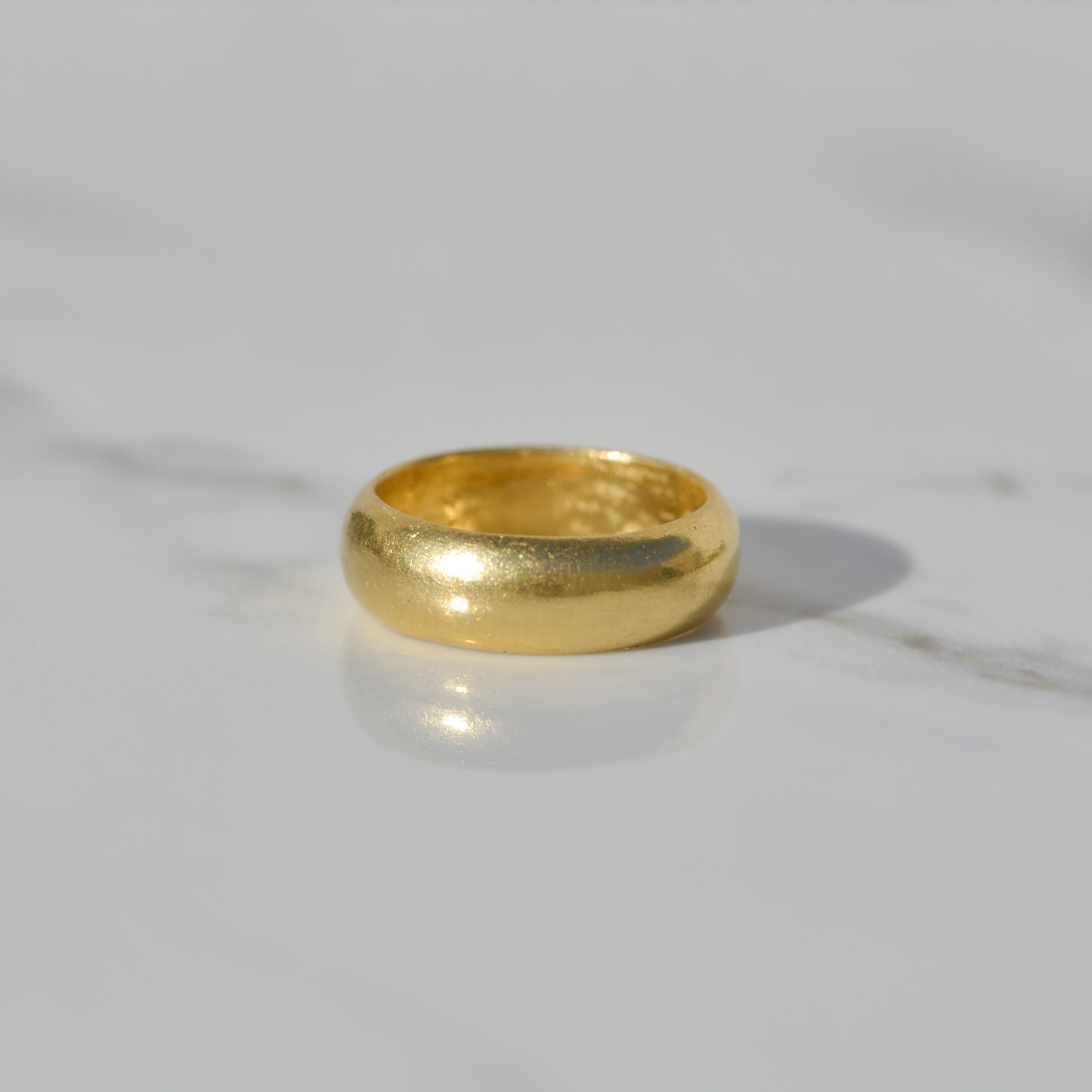 Estate 22k Domed Band
