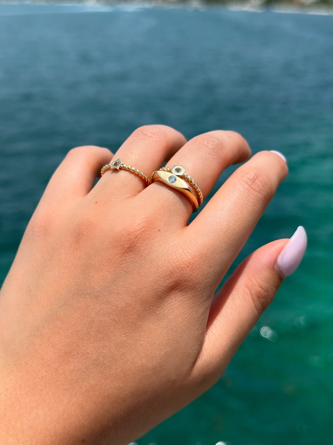 04: Token Twisted Stacking Rings