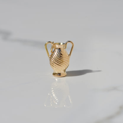 Vintage Amphora Charm 18k