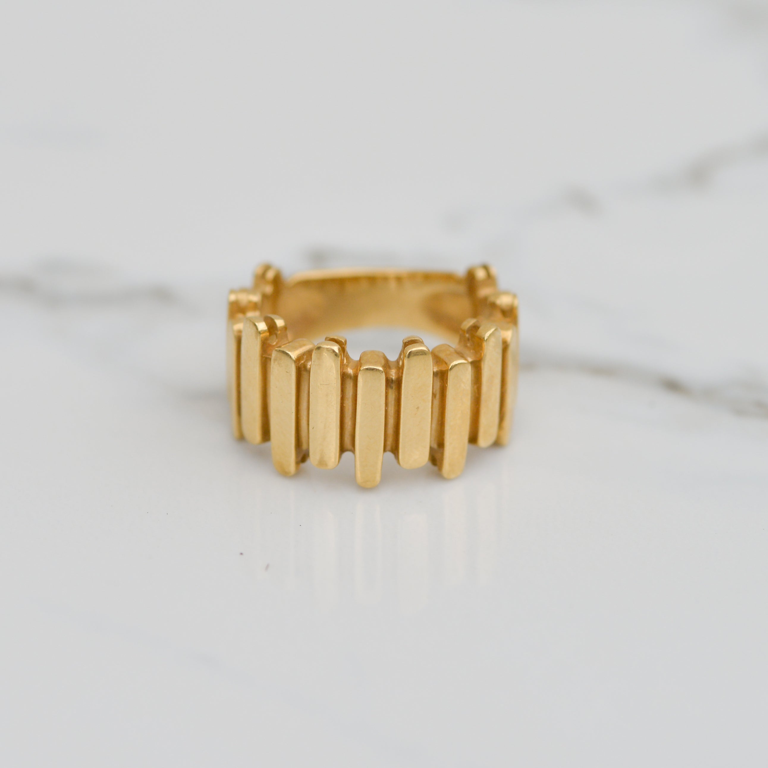 Vintage Vertical Bar Band