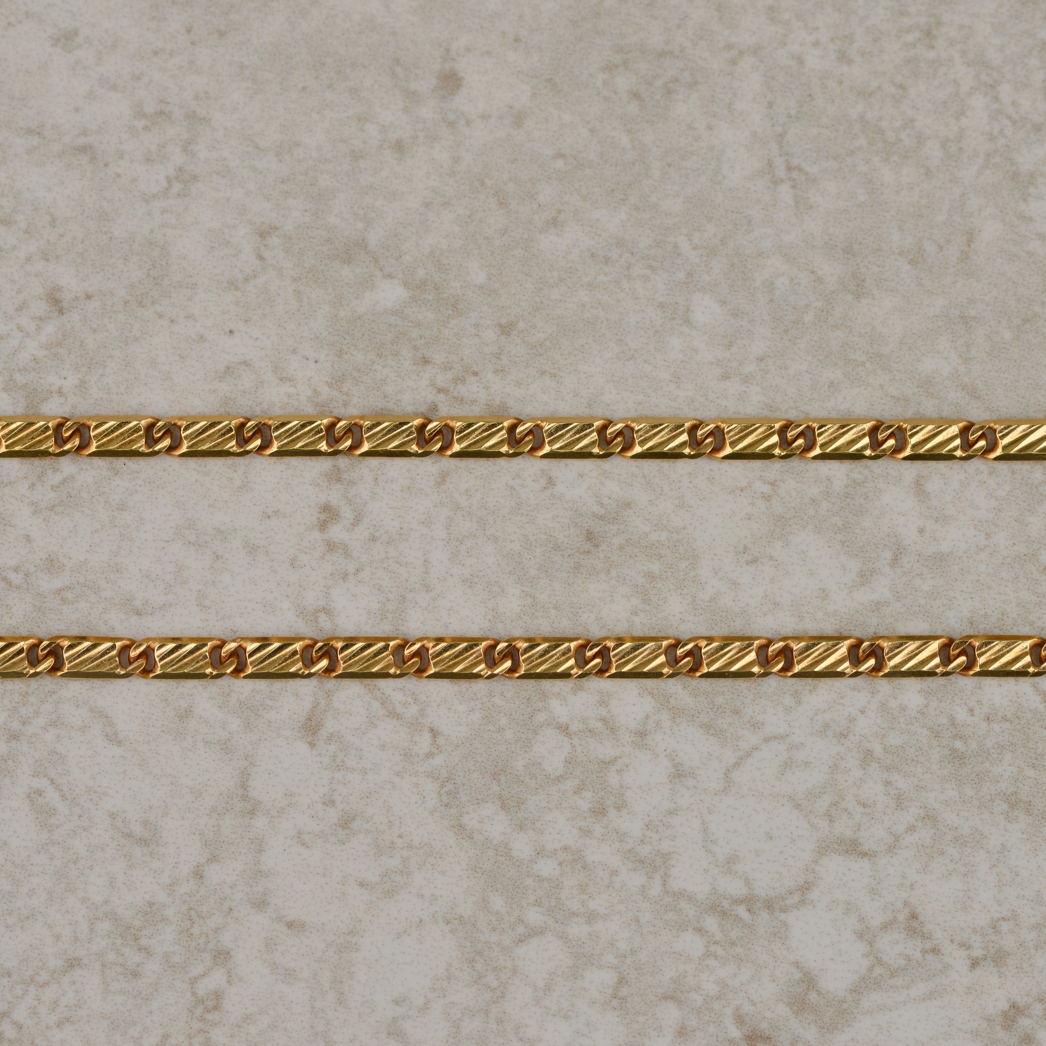 Estate Bar Chain