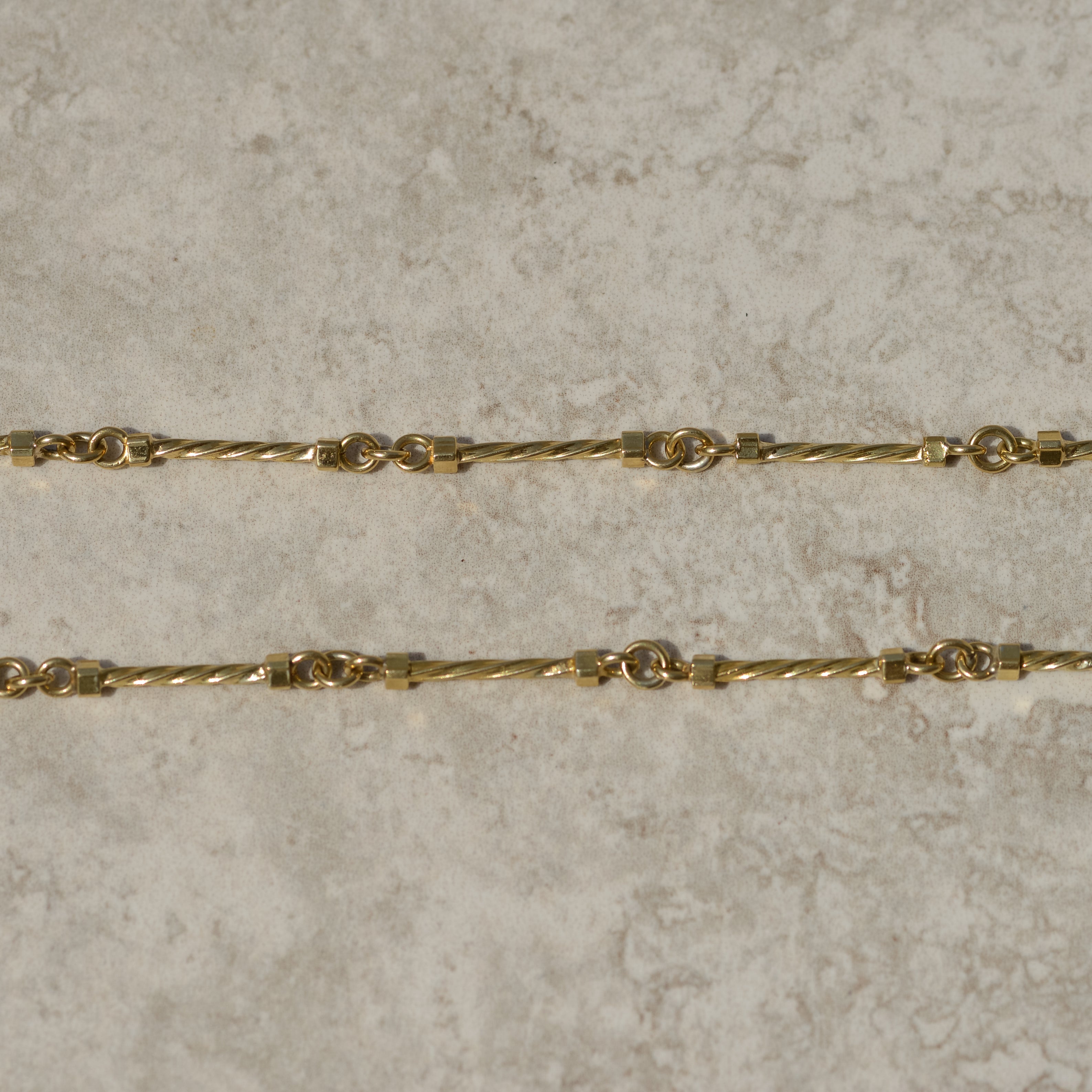 Vintage Twisted Bar Chain Necklace