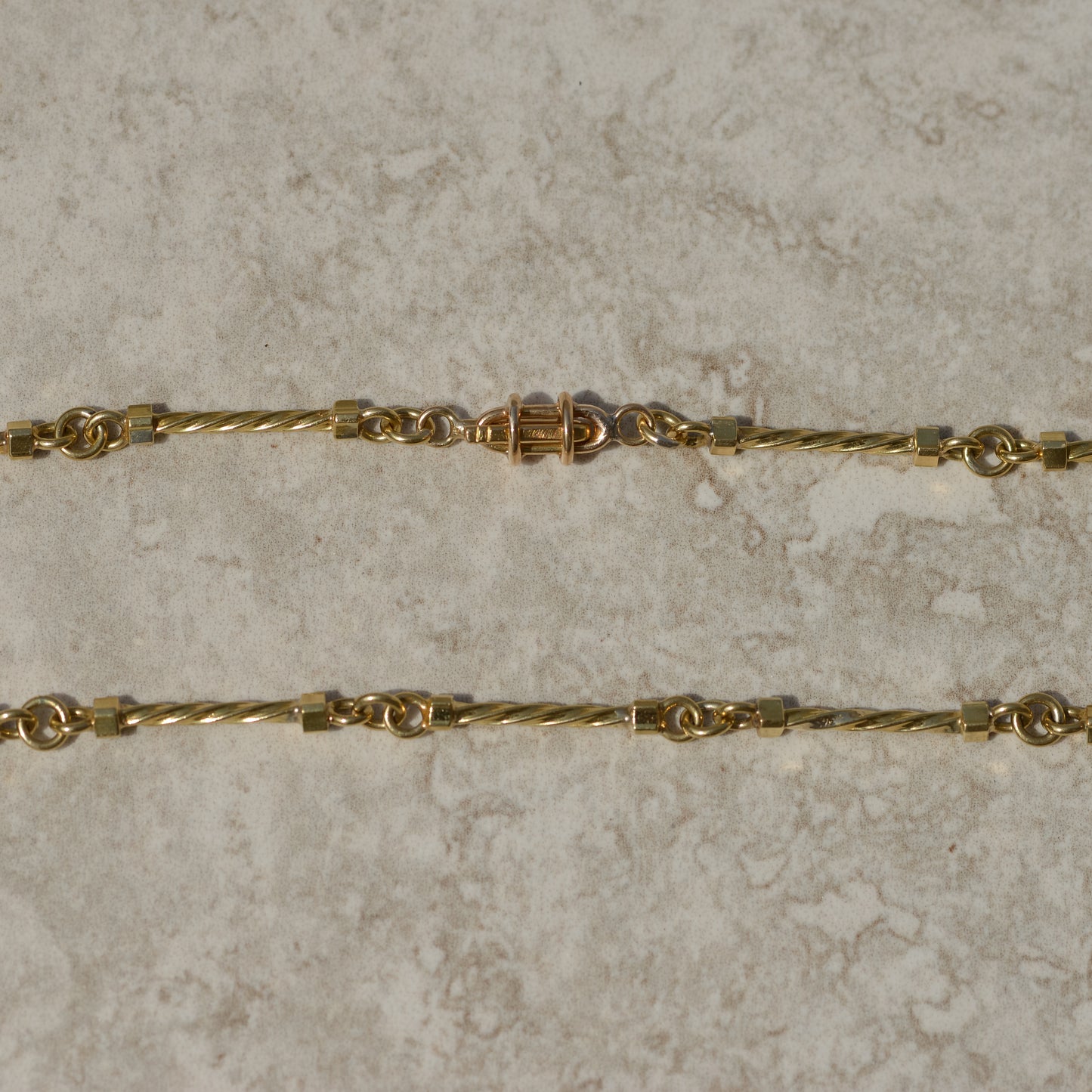 Vintage Twisted Bar Chain Necklace