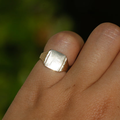 Vintage Baby Signet Ring Sz 2 1/2 14k