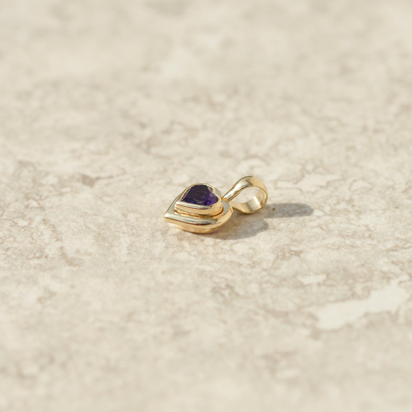 09: Bubble Bezel pendant, amethyst