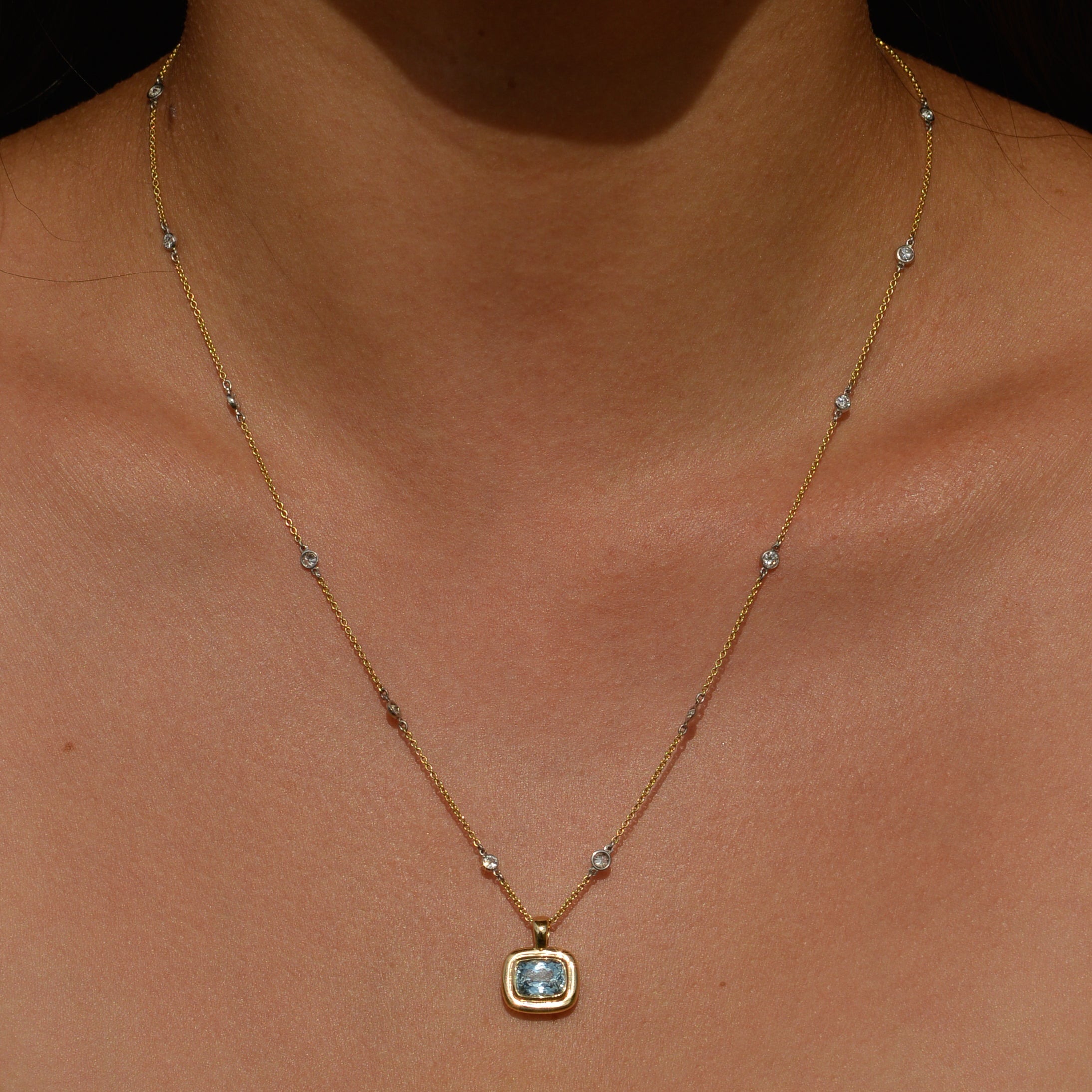 Bubble Bezel Pendant, aquamarine