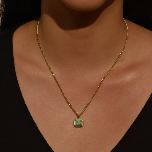 09: Bubble Bezel Pendant, emerald