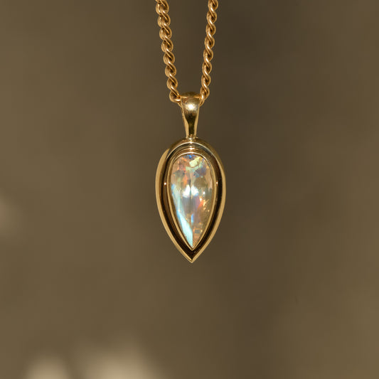 09: Bubble Bezel Pendant, rainbow moonstone