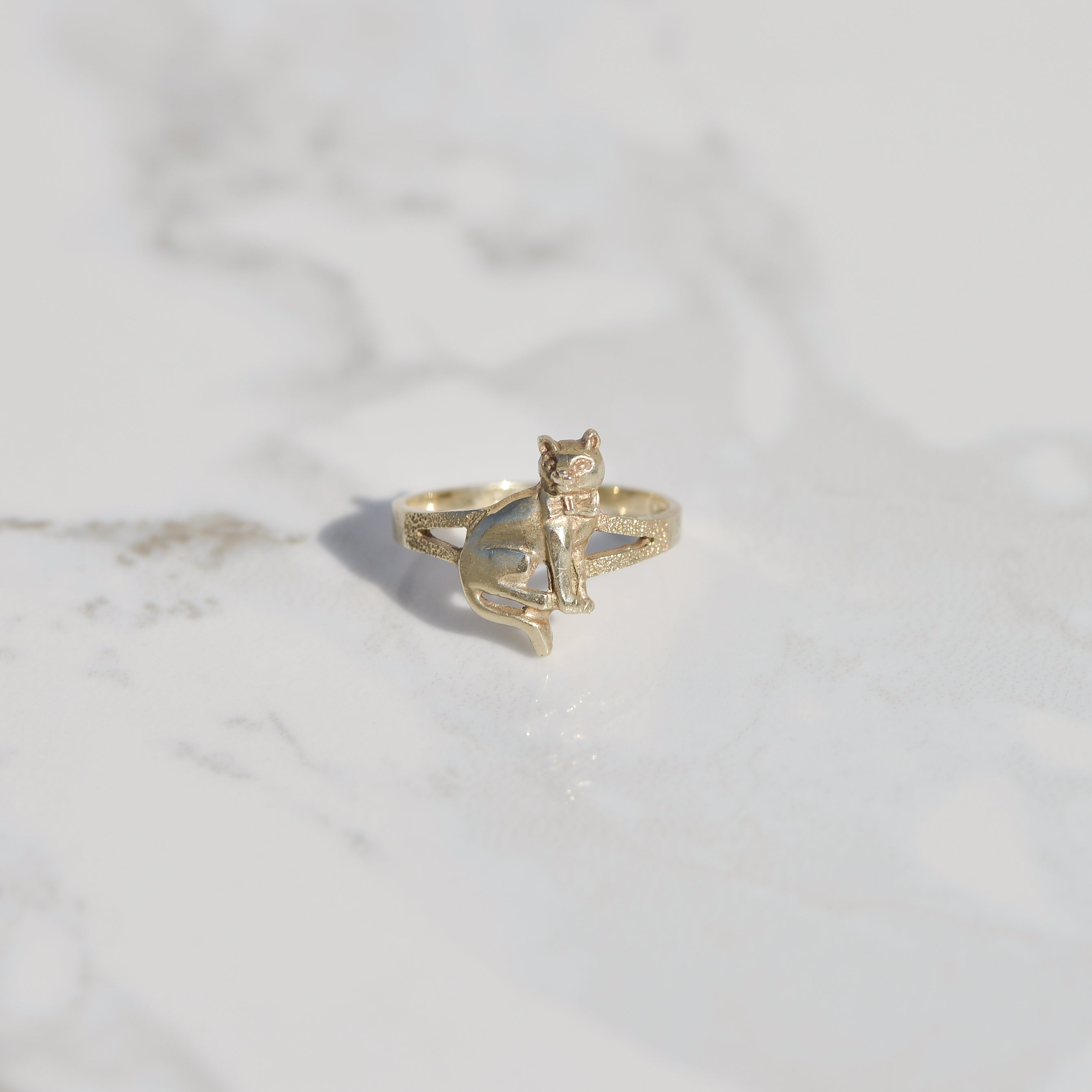 Vintage Cat with Bowtie Ring Sz 4 1/2 14k