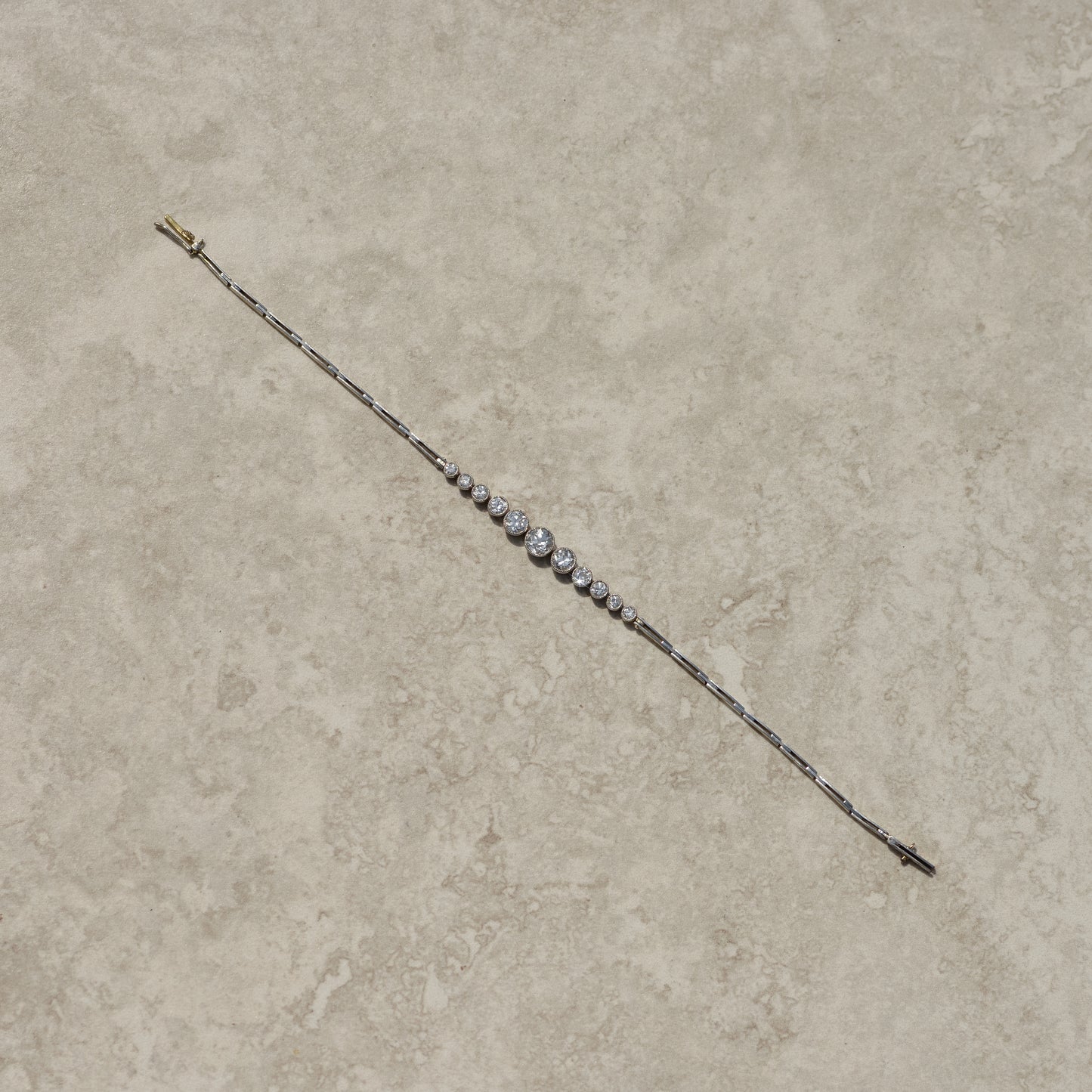 Art Deco Tapered 1.47 ct Diamond Bracelet