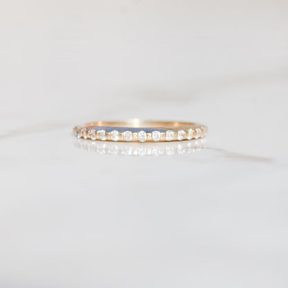 Vintage Diamond Stacking Ring Sz 7 14k