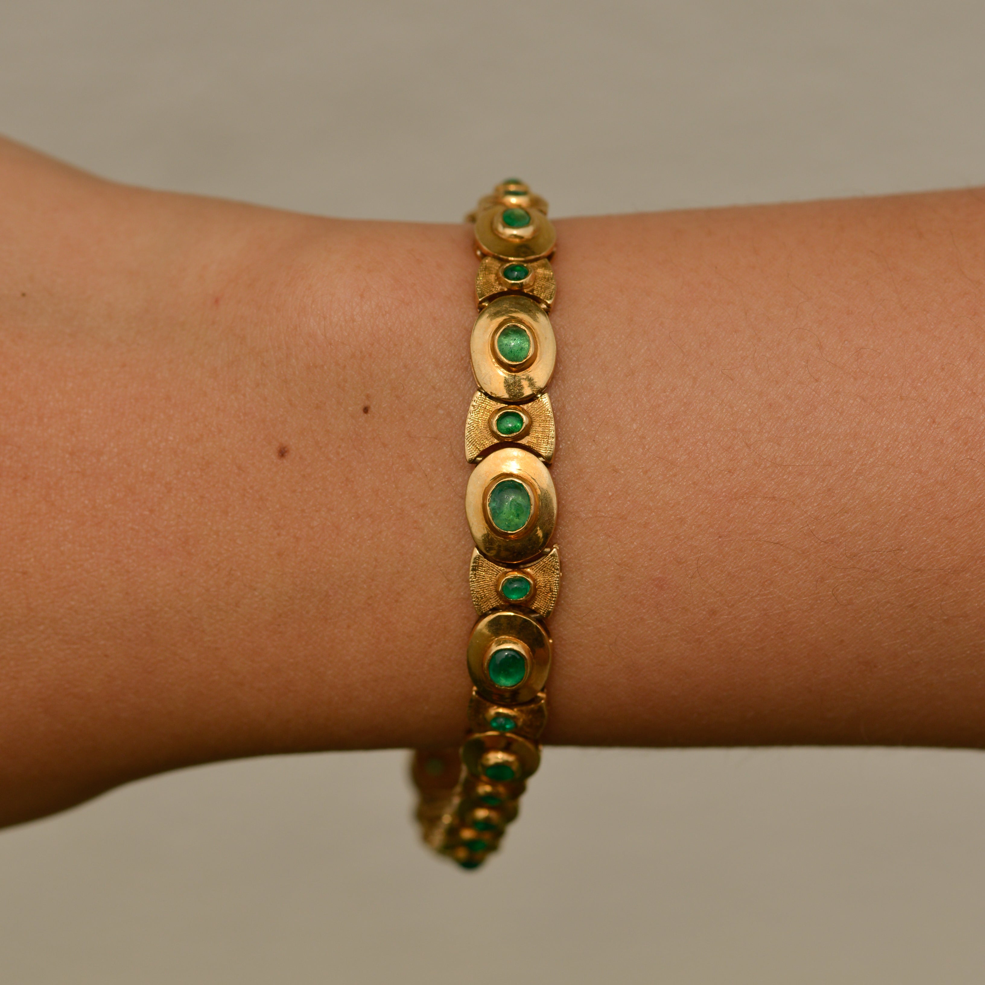 Vintage Emerald Cabochon Bracelet