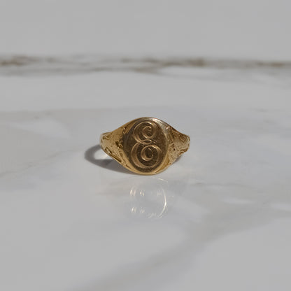 Vintage E Signet Ring Sz 7 14k