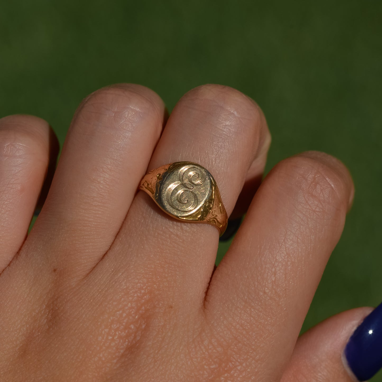 Vintage E Signet Ring Sz 7 14k