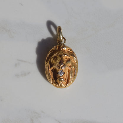 Antique Lion Pendant with Old Mine Diamond 14k