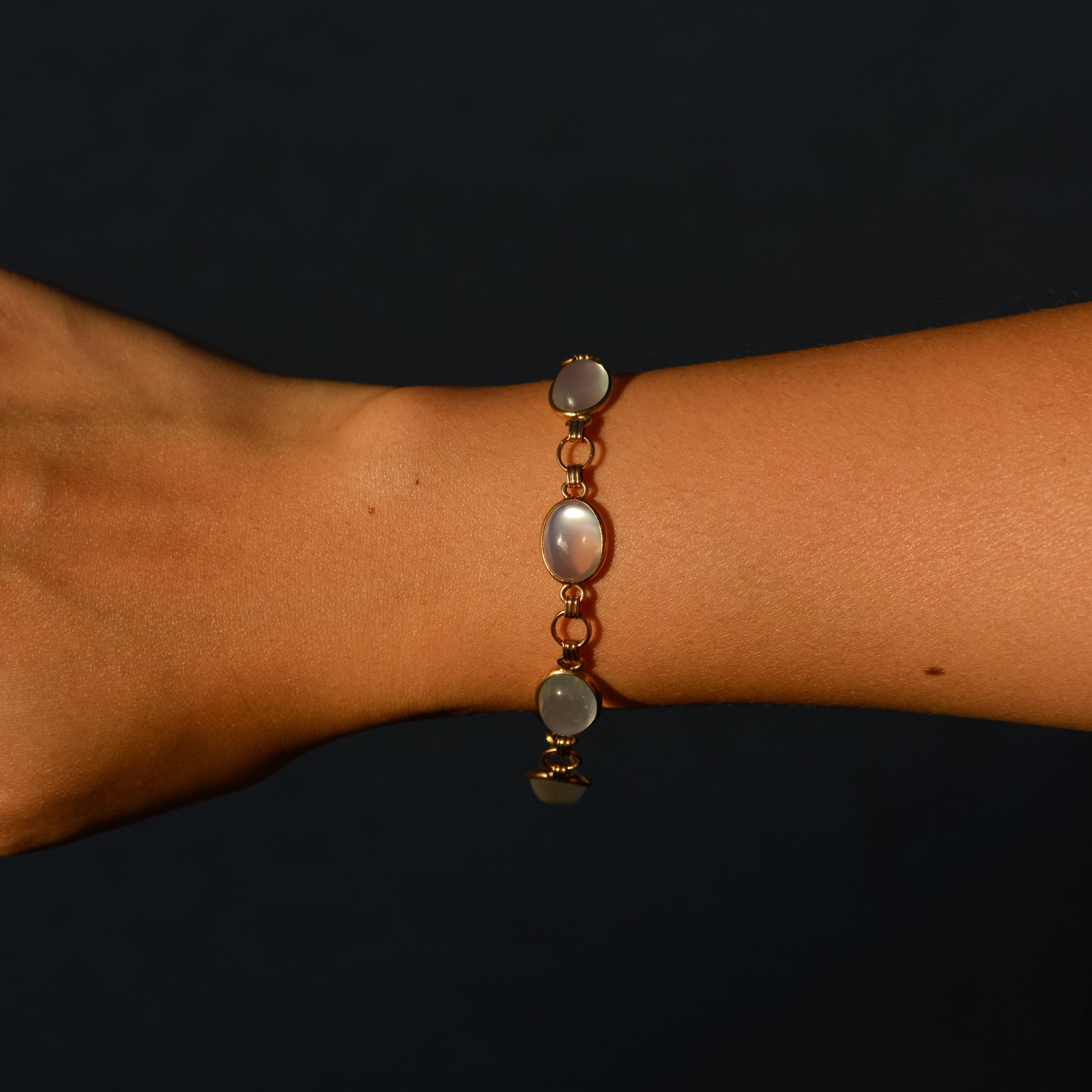 Vintage Moonstone Cabochon Bracelet