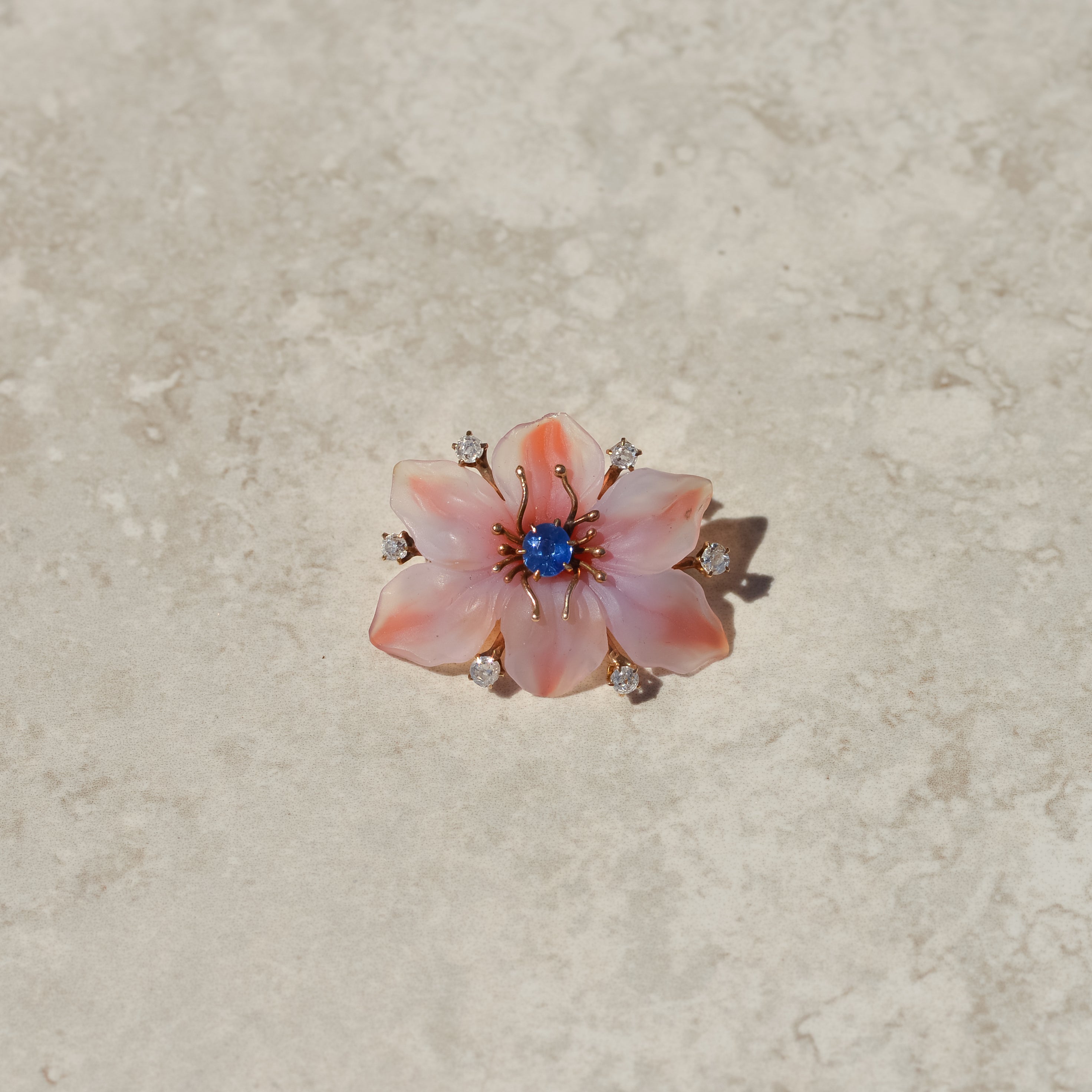 Art Nouveau Carved Agate Flower Brooch