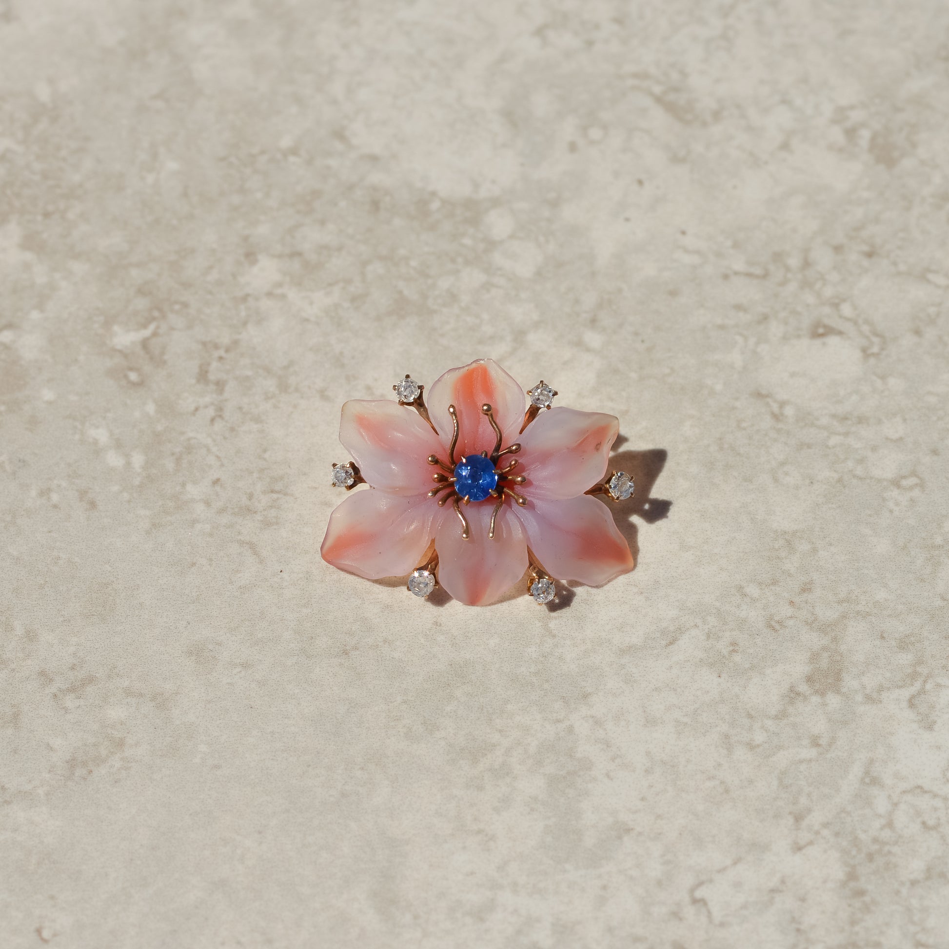 Art Nouveau Carved Agate Flower Brooch