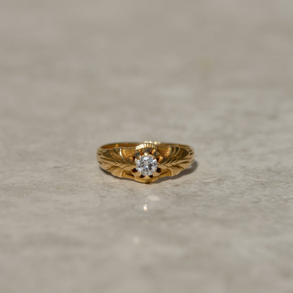 Art Nouveau Belcher-set 0.4ct Diamond Ring