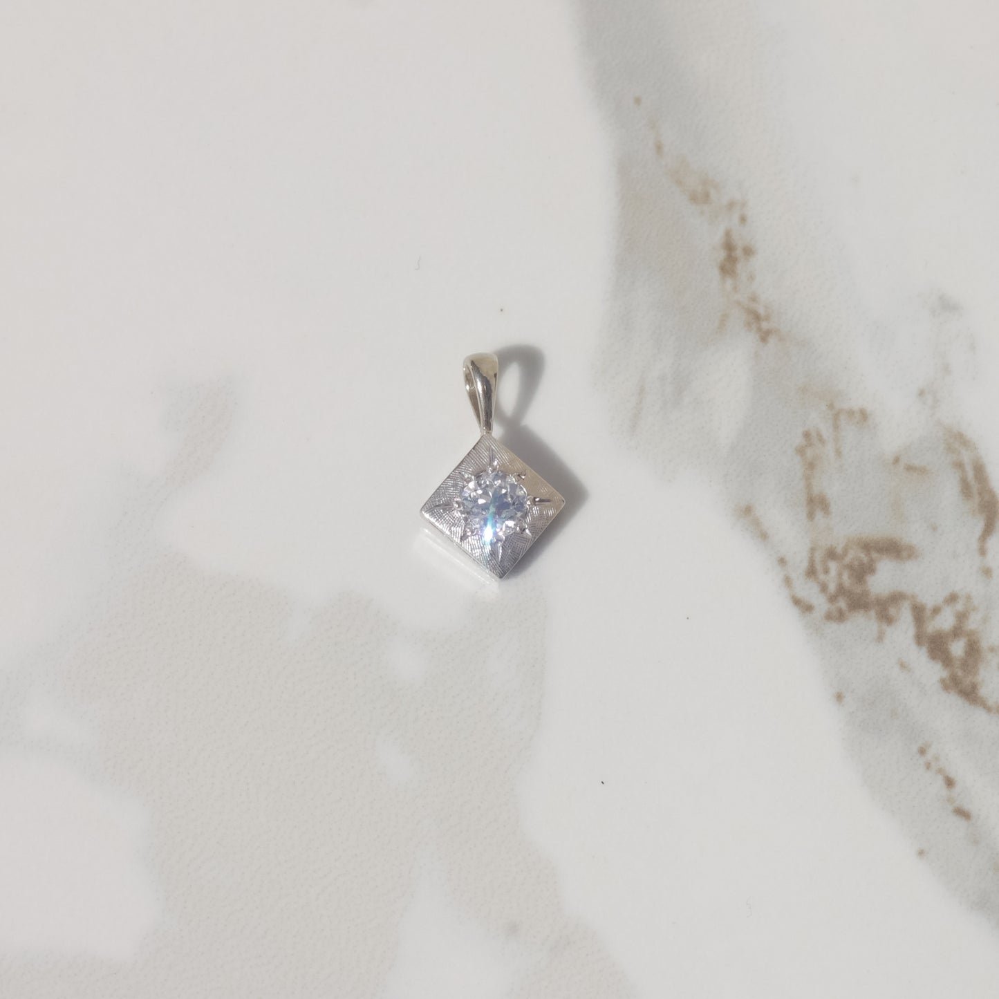 Vintage 0.5 ct Old Euro Cut Diamond Pendant 14k