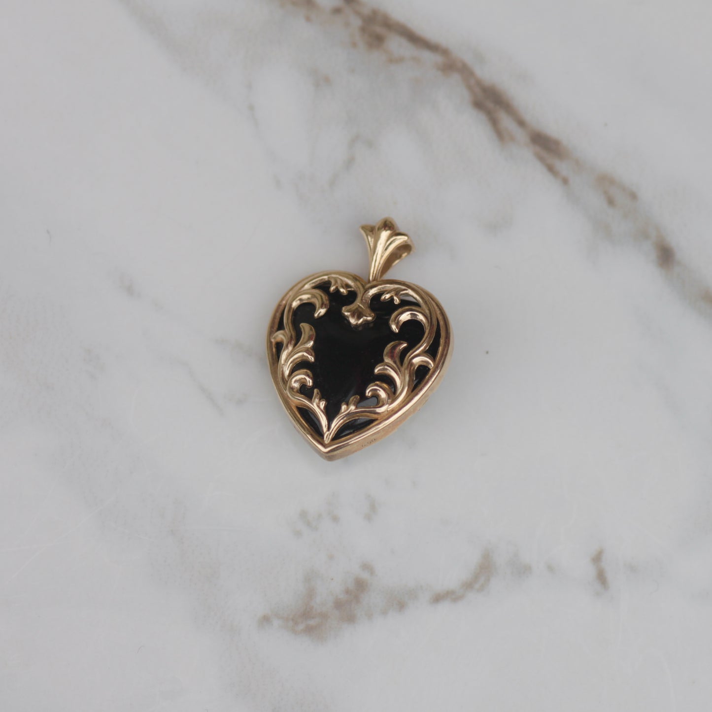 Vintage Onyx Heart Pendant 10k Gold