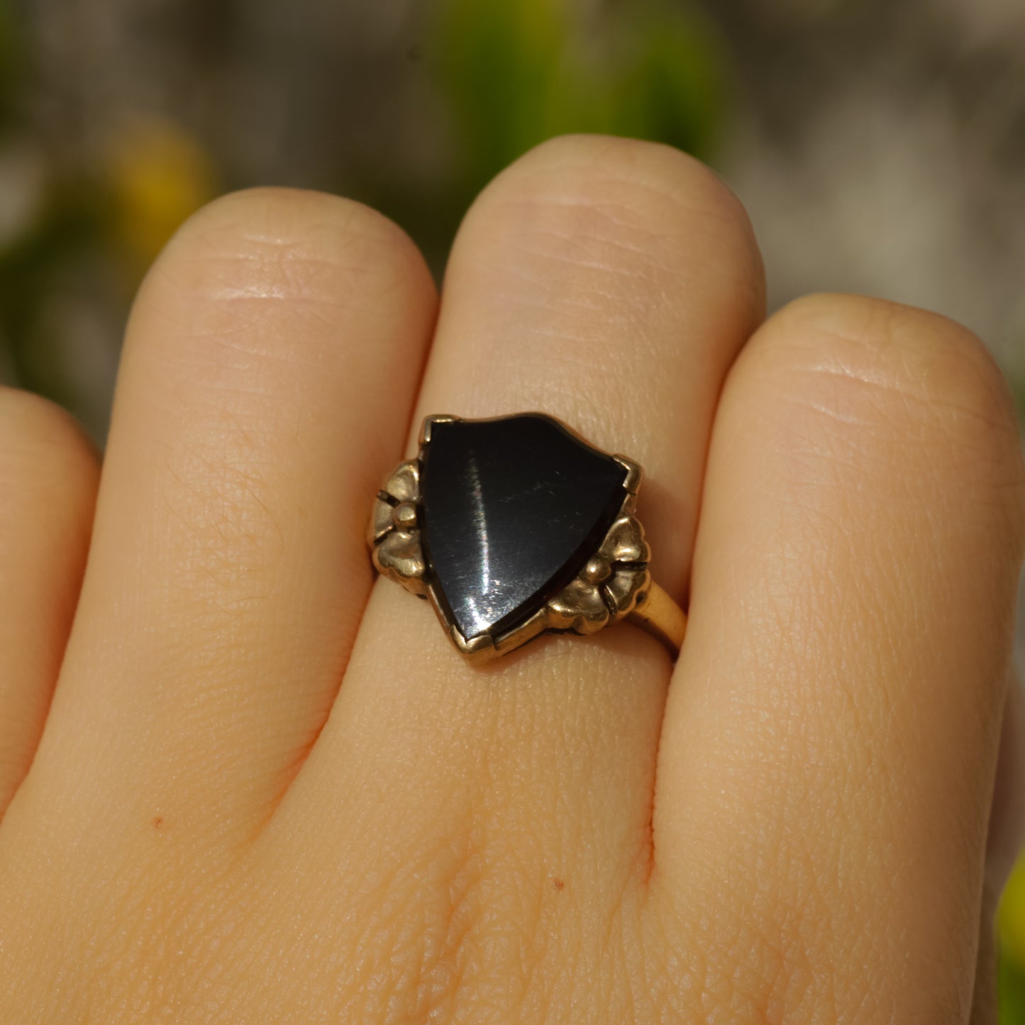 Vintage Onyx Shield Ring 10k Sz 6 1/2