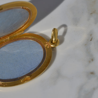 Antique Opal Cabochon Oval Locket 14k