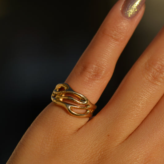 Vintage Wavy Ripple Ring
