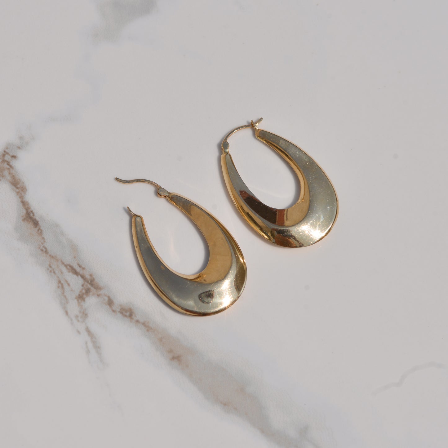 Vintage Oval Hoop Earrings 14k